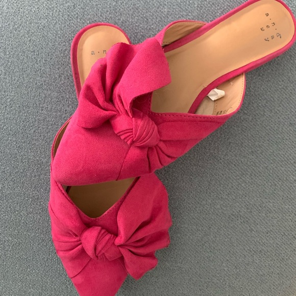 hot pink mules target